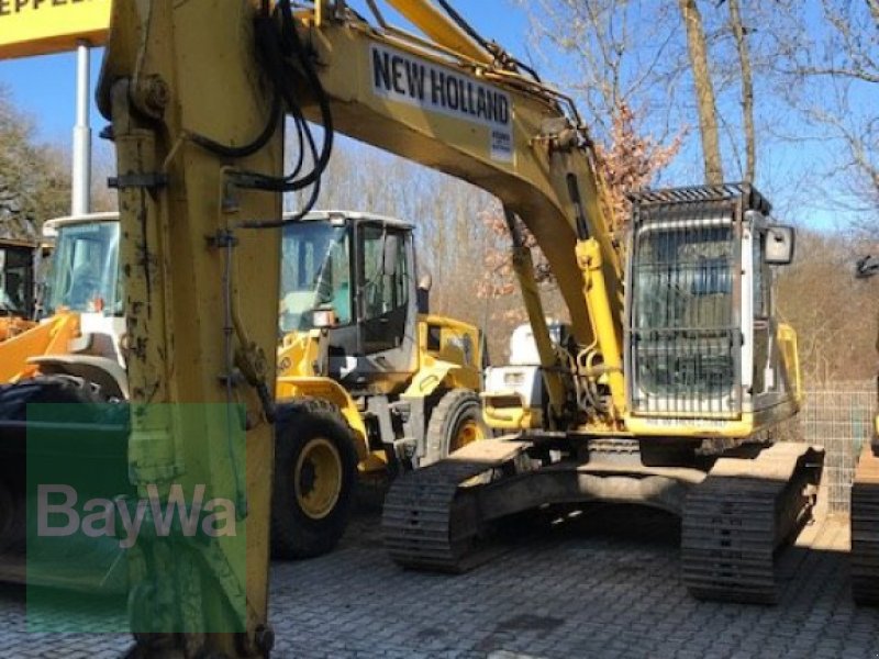 Bild New Holland E215B