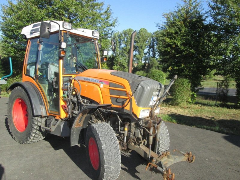 Bild Fendt 209 V Vario TMS kommunal / Weinbau