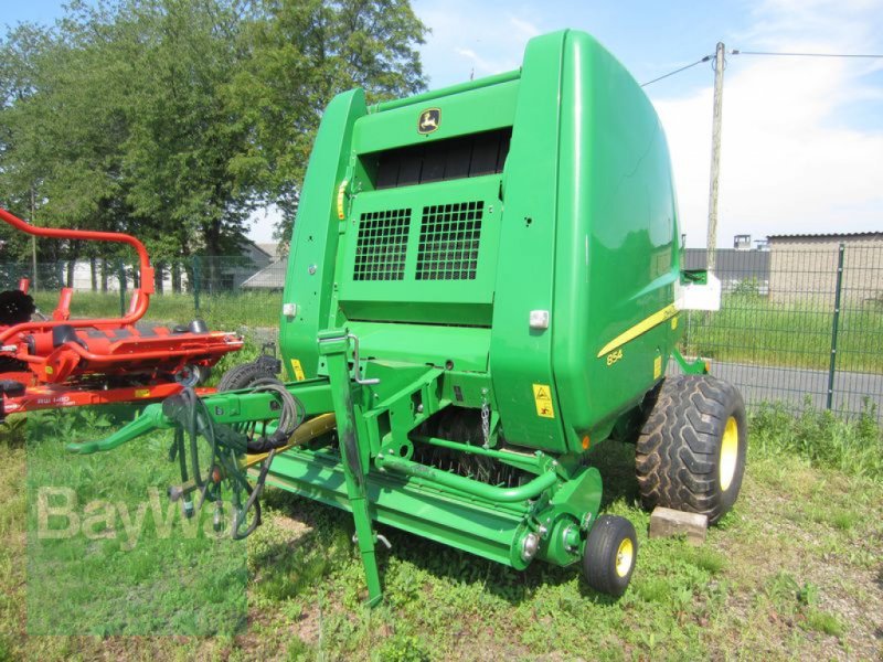 John Deere RUNDBALLENPRESSE 854, Gebrauchtmaschine, BJ 2016 (Bild 1) Rundballenpresse des Typs John Deere RUNDBALLENPRESSE 854, Gebrauchtmaschine in Großweitzschen (Bild 1)